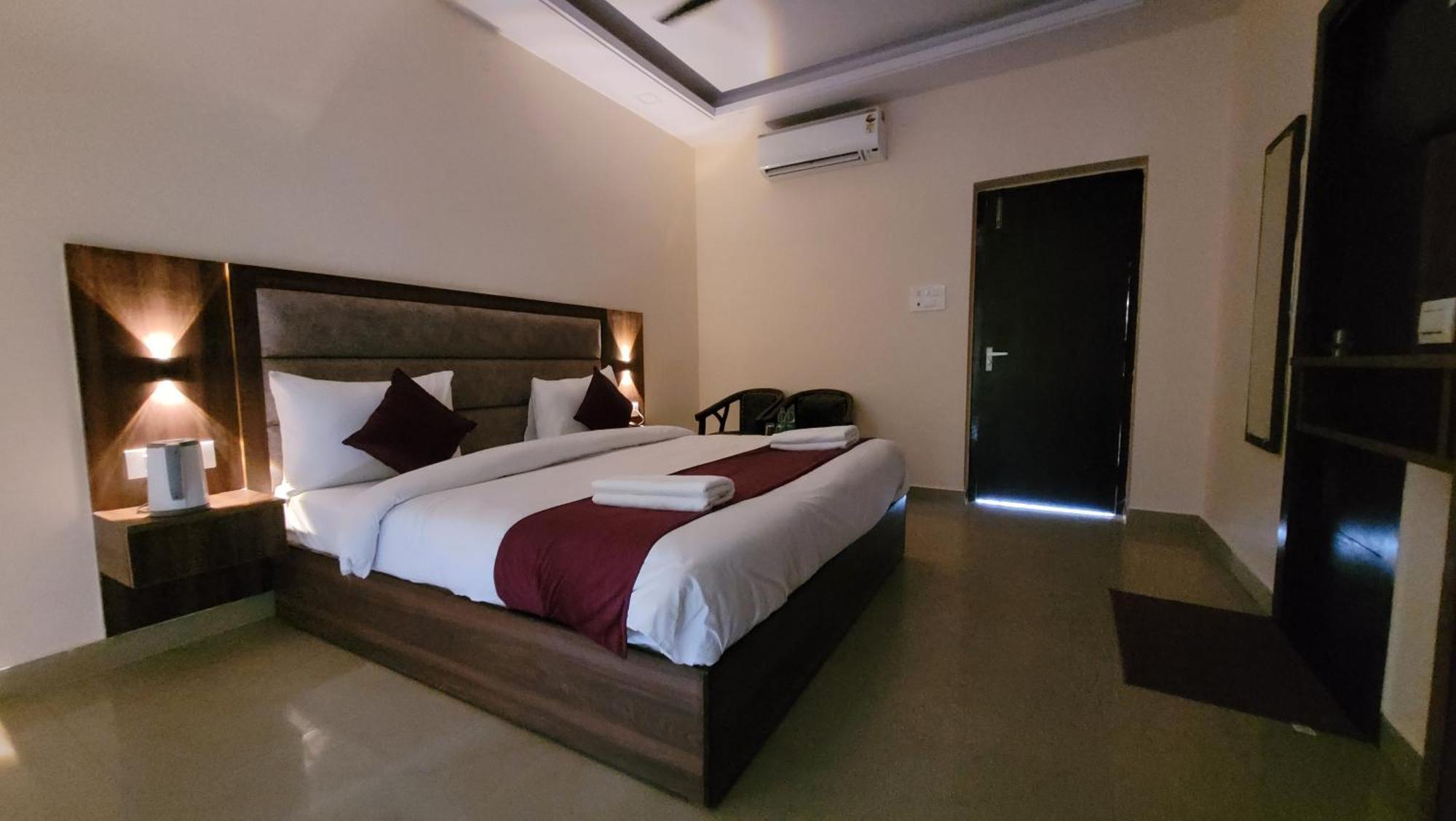 Hotel Keshav Nandan By The Shivaay Rishikesh Bagian luar foto