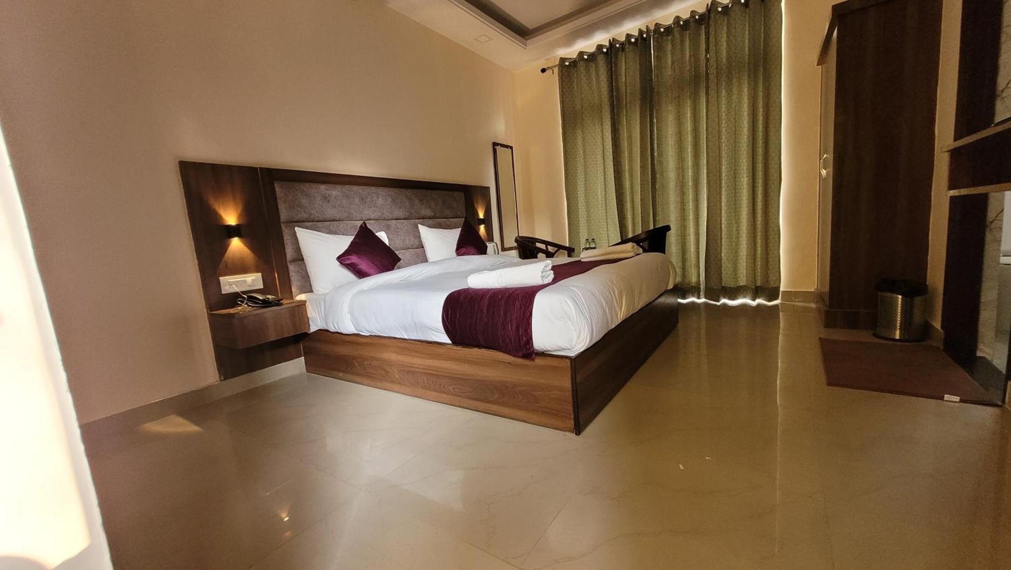 Hotel Keshav Nandan By The Shivaay Rishikesh Bagian luar foto