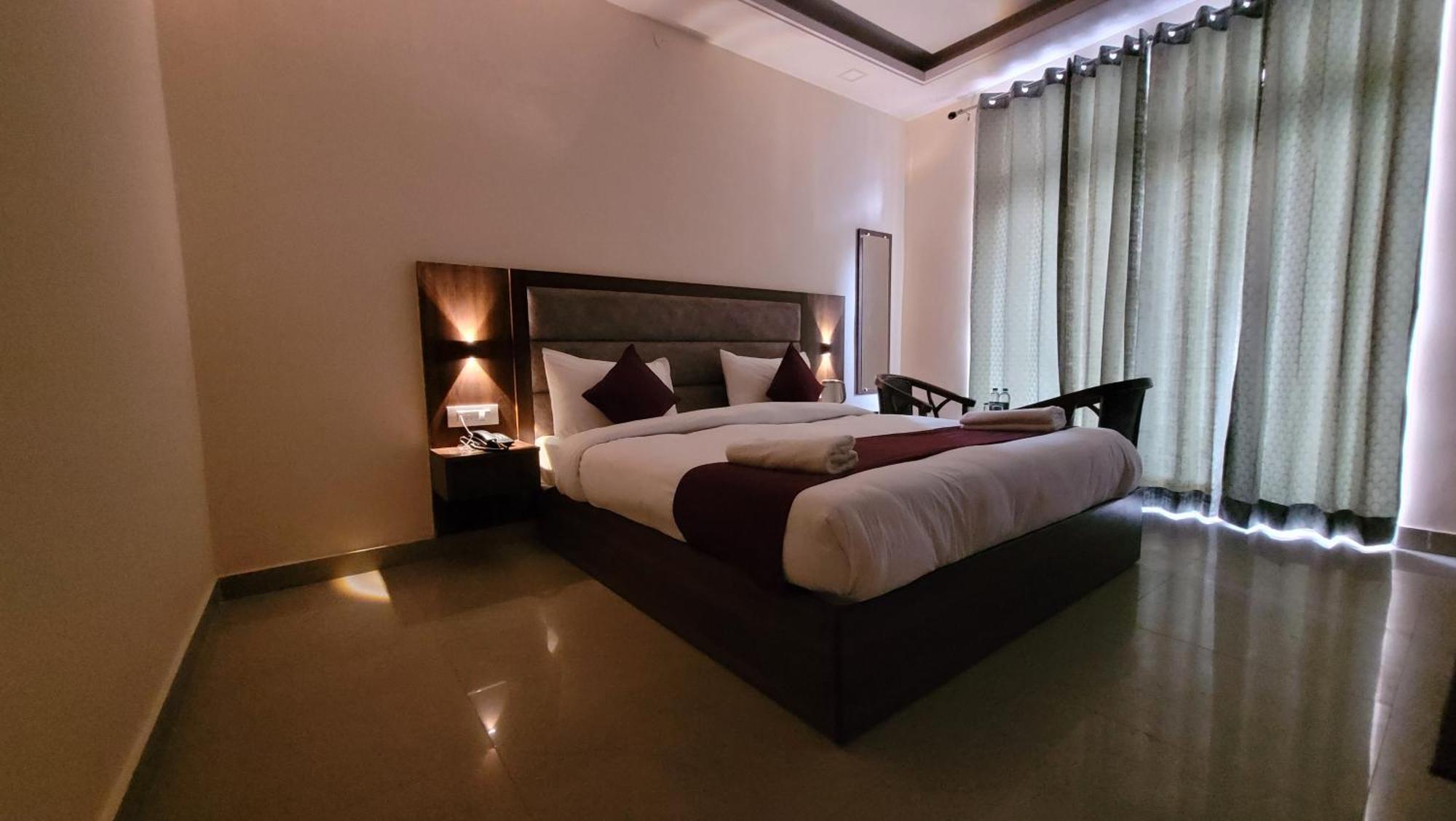 Hotel Keshav Nandan By The Shivaay Rishikesh Bagian luar foto